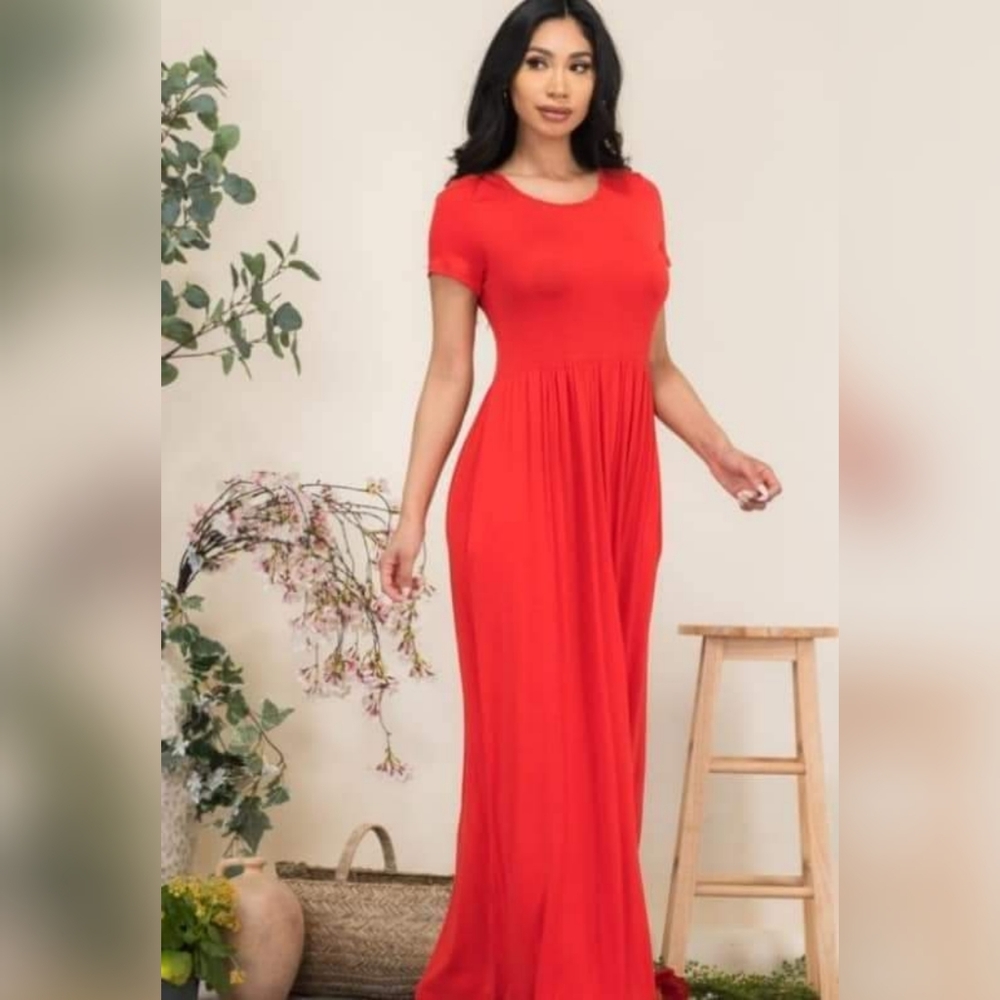 PLUS SIZE -- BRAND NEW MAXI DRESS